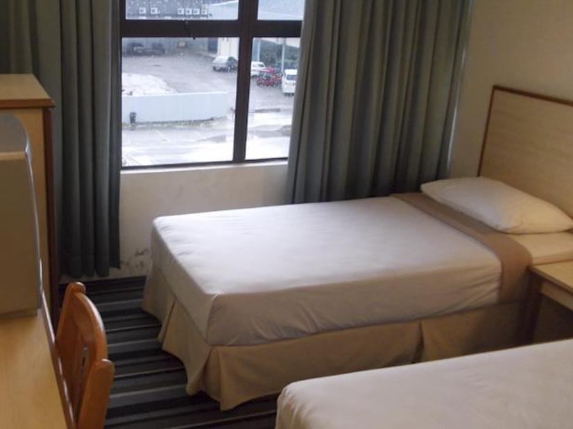 Sri Sutra Hotel Bandar Puchong Utama Экстерьер фото